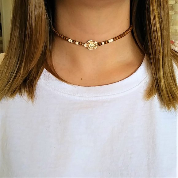 New White Howlite Sea Turtle Choker Necklace - Picture 5 of 5